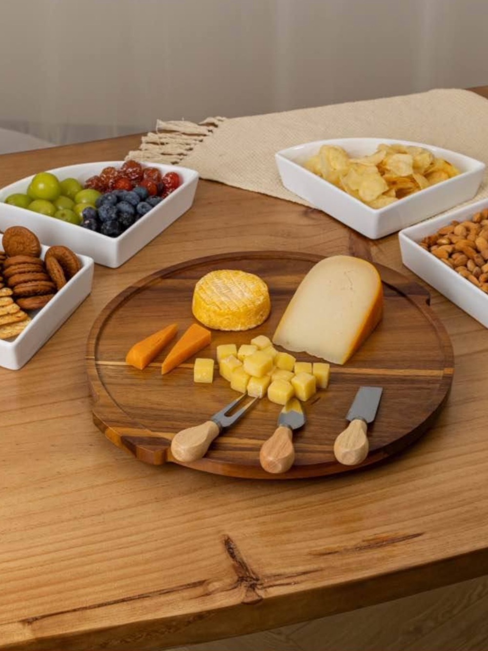 Wood Round Cheese Board with Spreader Set - Natural Brown